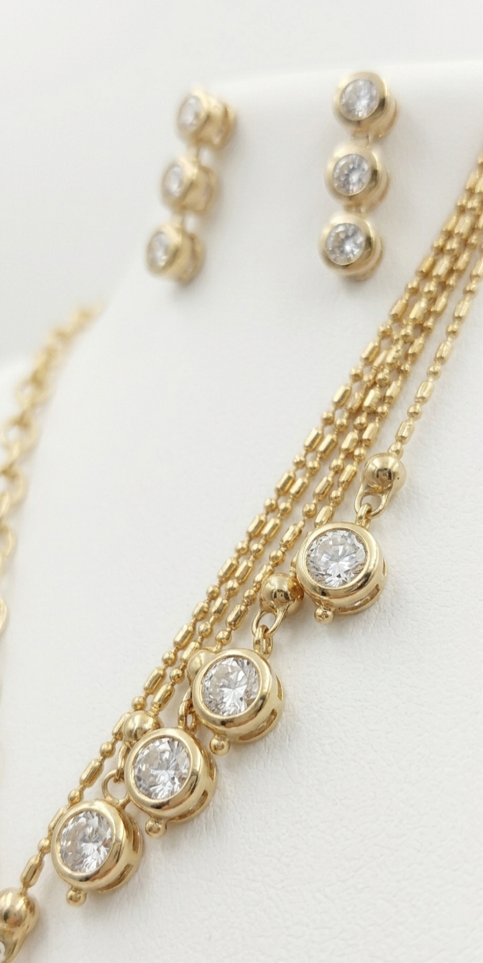 Elegant White Stone Gold-Plated Short Chain Set with Pressing Earrings