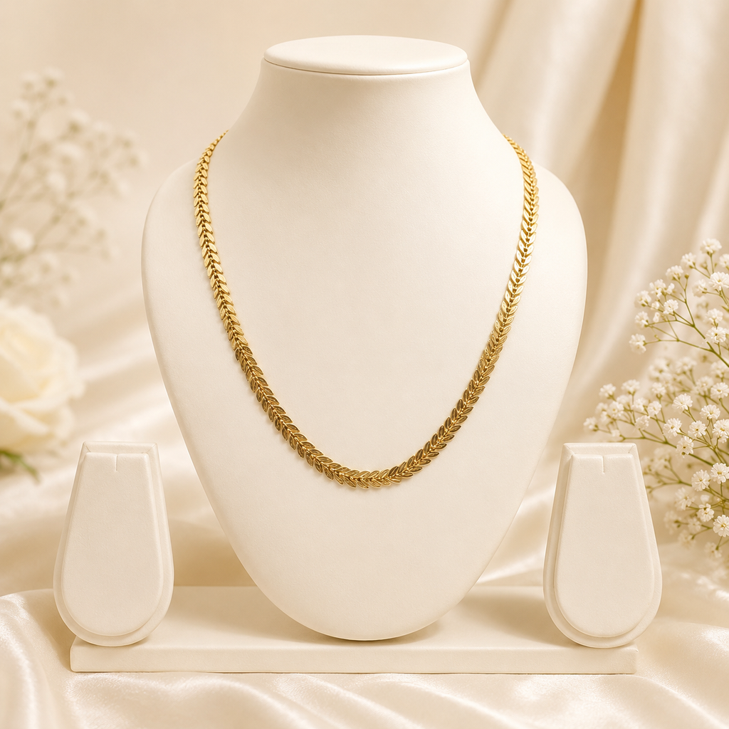 Fashionable Leaf Design Weightless Gold-Plated Short Chain