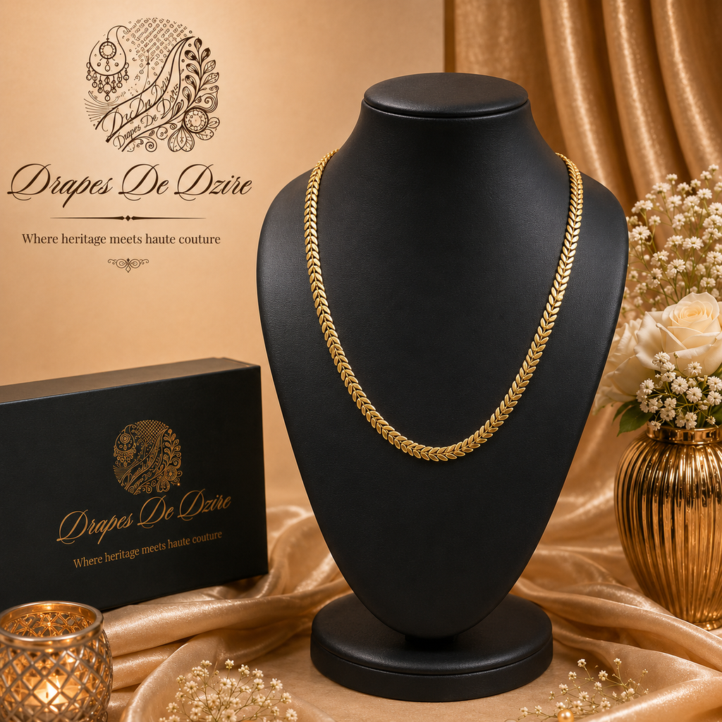 Fashionable Leaf Design Weightless Gold-Plated Short Chain
