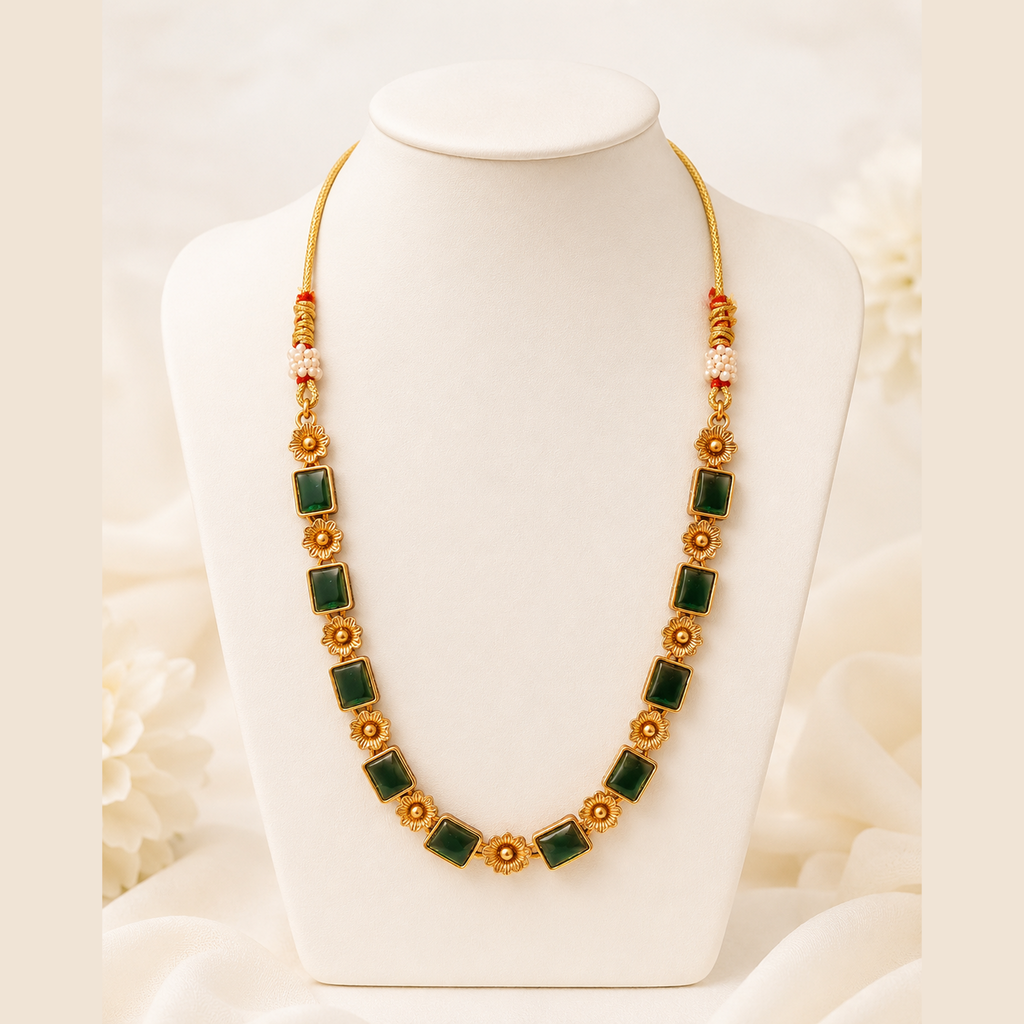 Elegant Traditional South Indian Kemp-Style Choker Necklace