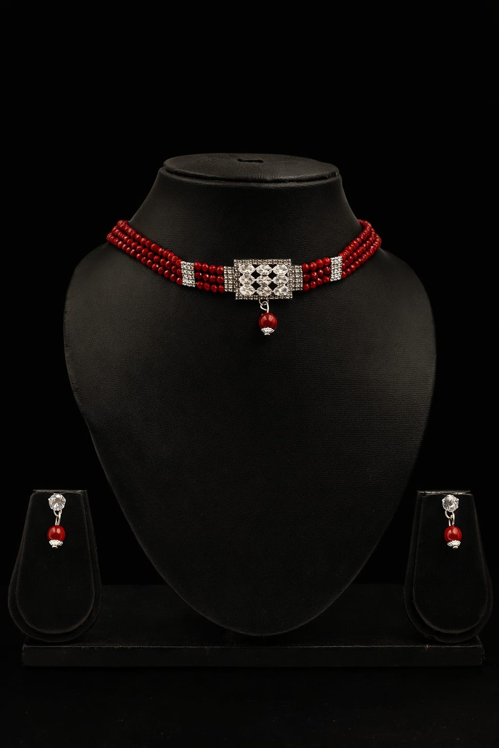 Handcrafted Choker Set with Pressing Earrings