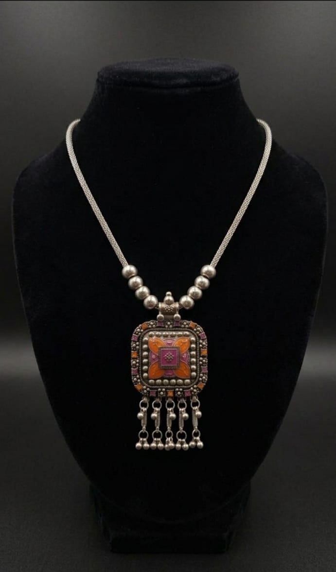 Vibrant Pink & Orange Black Metal Weightless Long Chain Pendant Set