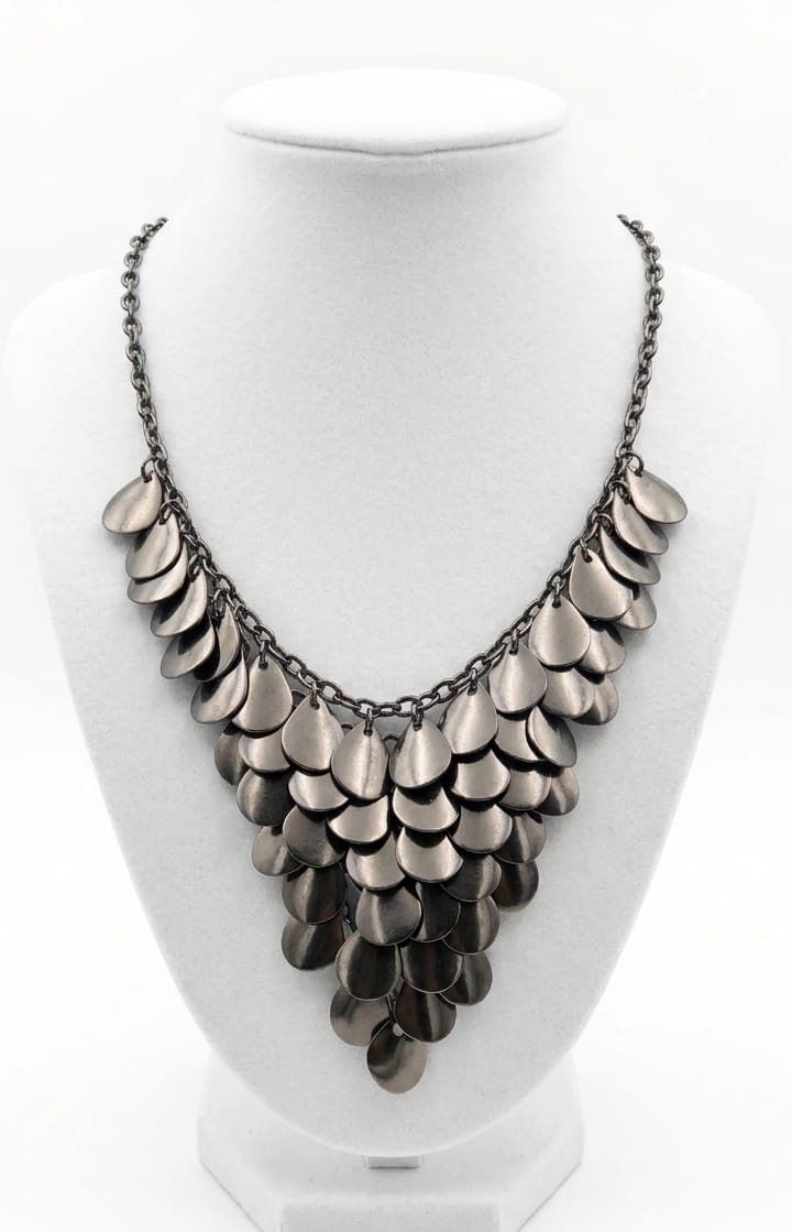 Fashionable Black-Plated Contemporary Neck Chain