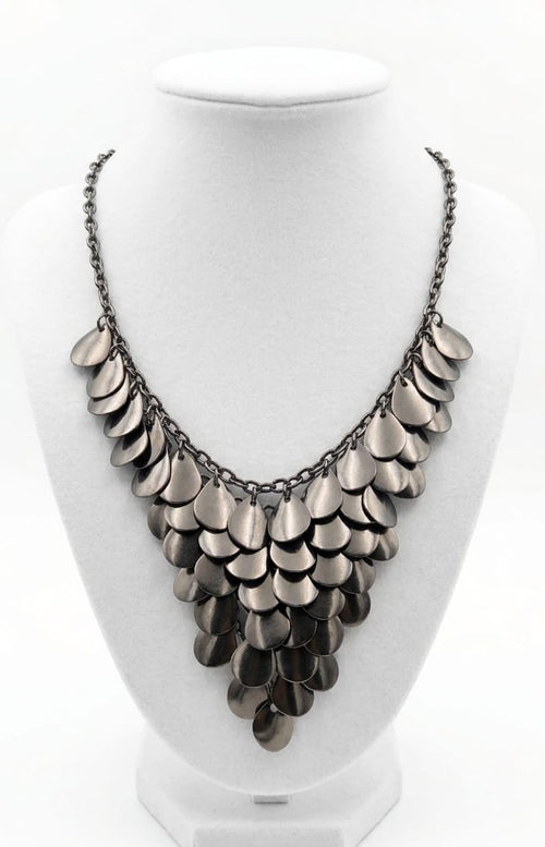Fashionable Black-Plated Contemporary Neck Chain